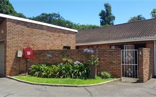 3 Bedroom Simplex in Oak Park