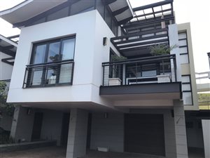 2 Bed Apartment in Salt Rock