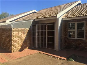 2 Bed House in Erasmus