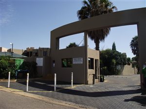 2 Bed Townhouse in Glenvista