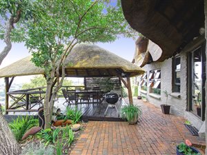 4 Bed House in Roodekrans