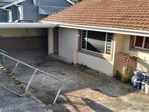 3 Bed House in Montclair