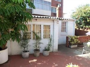 168 m² Commercial space in Essenwood