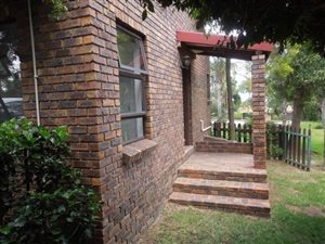 1 Bed Duplex in President Park
