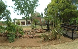4.4 ha Farm in Rietfontein