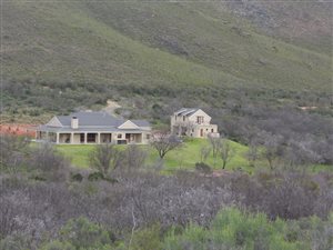 130 ha Farm in Oudtshoorn