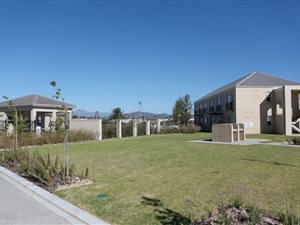 2 Bed Apartment in Kraaifontein Central