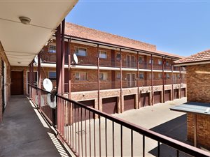 2 Bed Apartment in Kempton Park Central