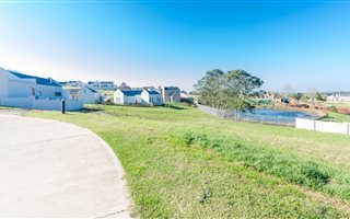 601 m² Land available in Mont Fleur Mountain Estate