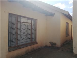 3 Bed House in Jouberton