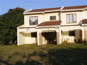 2 Bed Apartment in Port Edward