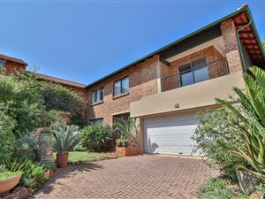 4 Bed Townhouse in Garsfontein