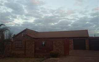 3 Bedroom Simplex in Chantelle