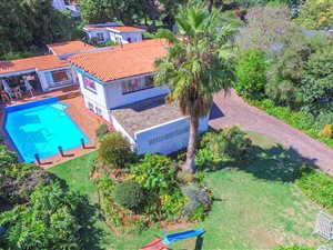 5 Bed House in Robin Acres