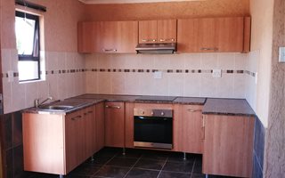 Bachelor apartment in Elandspark