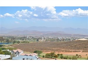 1000 m² Land available in Fairway Heights