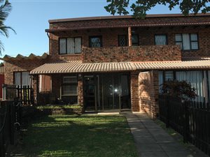 4 Bed Duplex in Pumula