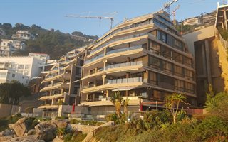 3 Bedroom Apartment in Clifton