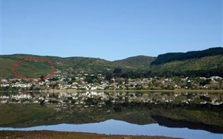 27 ha Land available in Uitzicht