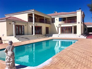 4 Bed House in President Park