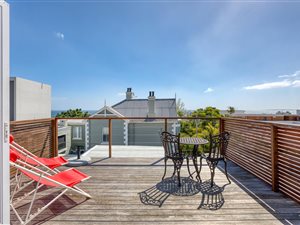 4 Bed House in Bantry Bay