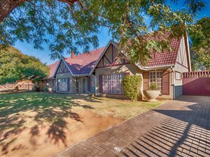 4 Bed House in Parkrand