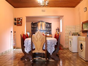 8 Bed House in Actonville