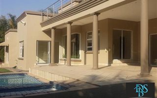 4 Bedroom House in Dainfern
