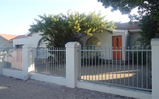 3 Bedroom House in Ferndale