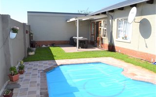 3 Bedroom Cluster in Noordwyk