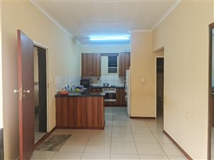 3 Bed Apartment in Orange Grove