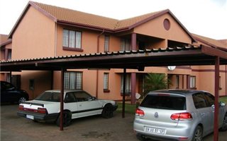 2 Bedroom Simplex in East Lynne