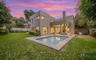 4 Bedroom House in Sandhurst