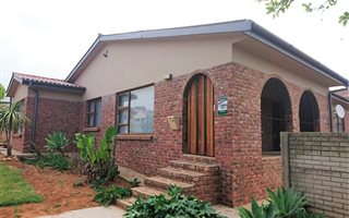 3 Bedroom House in Azalea Park