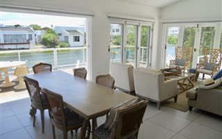 5 Bedroom House in Marina Da Gama