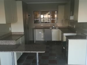 2 Bed Flat in Bluff
