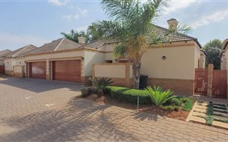 4 Bedroom Townhouse in Highveld