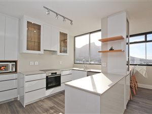 2 Bed Apartment in Claremont