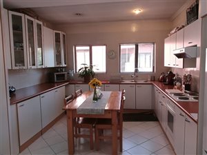 2 Bed Apartment in Buurendal