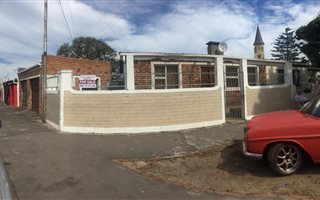 5 Bedroom House in Kewtown