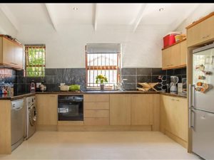 2 Bedroom Townhouse in Plumstead
