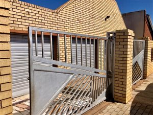 3 Bed House in Chiawelo