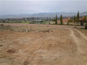 1114 m² Land available in Fairway Heights