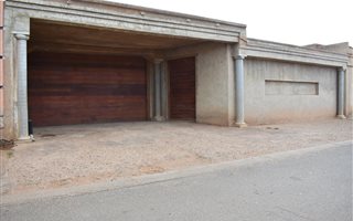 2 Bedroom House in Dobsonville
