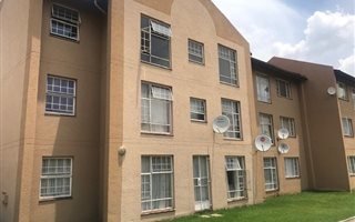 3 Bedroom Townhouse in Alan Manor