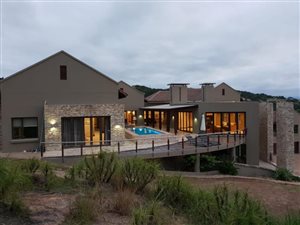 5 Bed House in The Rest
