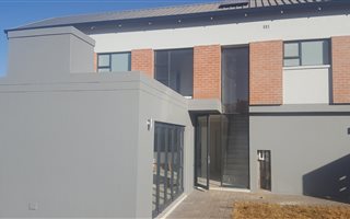 3 Bedroom House in Midstream Meadows
