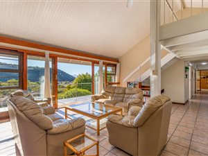 4 Bed House in Upper Robberg