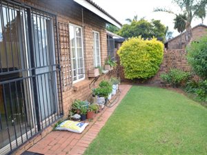 2 Bed Townhouse in Highveld