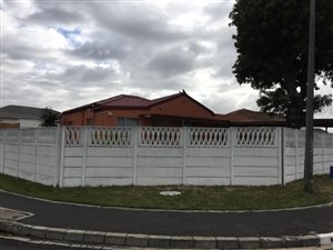 4 Bed House in Ruyterwacht